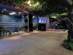 -北京圣典成人钢琴俱乐部(德思勤店)