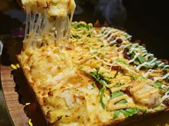 -Dragon Pizza•圆脸龙披萨·牛排餐厅