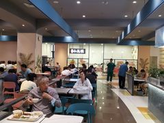 -光明·博海美食花园(上海瑞金医院12号楼店)