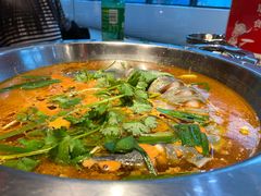 -野山舂·贵州现舂酸汤火锅(鸿通城店)