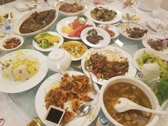 -汇泉王朝大饭店