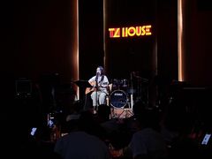 -TZ House音乐现场(来福士中心店)