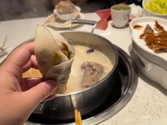 -三人行骨头王火锅(长寿店)