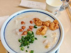 金牌艇仔粥-香港池仔记肠粉王(博多新记襄阳南路店)