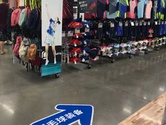 -迪卡侬(西华店)