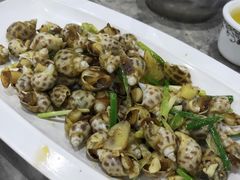 -四川小胡子海鲜(丁村万人海鲜广场店)