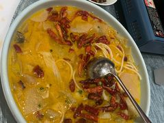 头牌酸萝卜鱼-小厨娘淮扬菜(六合欢乐港店)