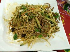 家常凉菜-东北农家院·铁锅炖(莘庄店)