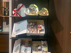 -Laderach 莱德拉(上海环贸iapm店)