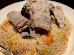 双羊排小锅抓饭-阿里家·新疆烤肉酒場 by MIG