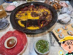 -渝嘴小老弟老火锅(华新村店)