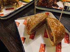 The&nbsp;K.O.&nbsp;绝代佳人招牌汉堡-Side Street街旁(交道口店)