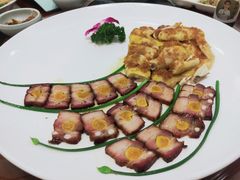 凤眼叉烧配风沙鸡-国家五钻酒家·西樵旺阁渔村(西樵店)