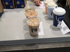 -瑞幸咖啡(凯德龙之梦莘庄店)