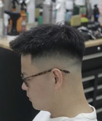 -豪帅男士理容馆