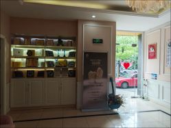 点击看大图 -Bollins波林丝•专研护发中心