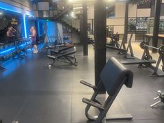 -滨力健身俱乐部