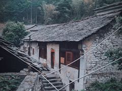 -高荡千年布依古寨旅游景区