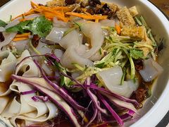 -忆江南·金鹏船宴