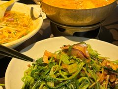 -大头虾越式风味餐厅(光明广场店)