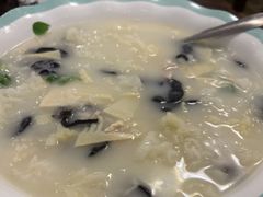 奶汤全家福-春水锅贴·传统鲁菜(大明湖店)