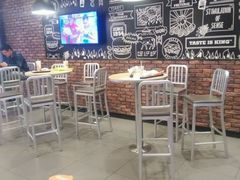-汉堡王(大连柏威年餐厅店)