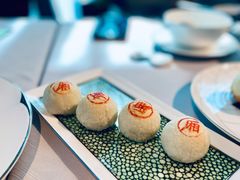 玫瑰豆蓉酥-屋里厢上海菜馆