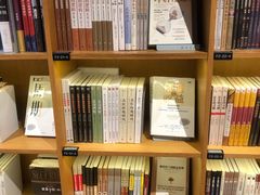 -新华文创·光的空间
