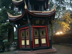 -峨眉山报国寺