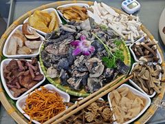 -土连锅·现熬养生汤锅(梁家巷店)