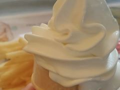 轻松小食光-麦当劳(济泺路店)