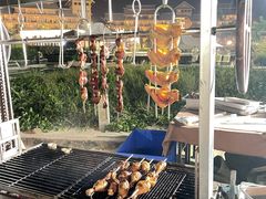 -亚龙湾希尔顿自助餐厅·海鲜·烧烤·沙滩BBQ·现场乐队