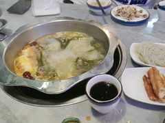 -光头药膳鸡(莱茵小镇店)