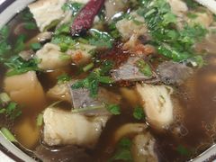 -清真·白家牛肉罩火烧老店(育才街店)
