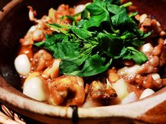 啫啫牛蛙煲-鹊玥·粤菜小馆(汇智国际商业中心店)