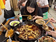 -鸿顺老铁锅美蛙鱼府(解放碑店)