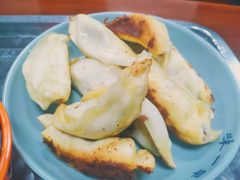 鲜肉锅贴/只-味一早餐(新芝路店)