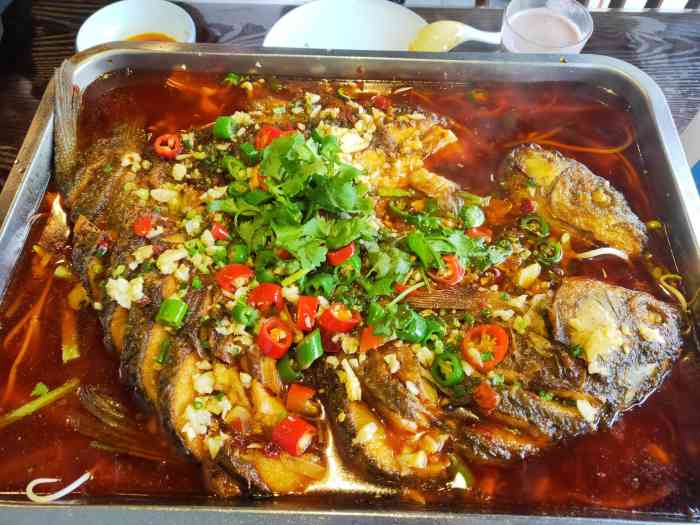 瑞龙龙虾馆精品菜(当涂店)-"朋友介绍来到了这家店,一进门靓丽的环境