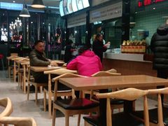 大堂-三好食堂(煎饺·馄饨·肉饼米线·盛世广场店)