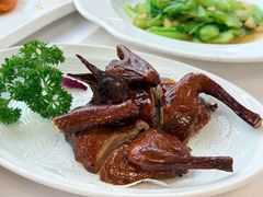 红烧乳鸽-怀德酒楼·粤菜·海鲜·茶点(宝安国际机场店)