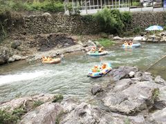 -安吉龙王山峡谷漂流