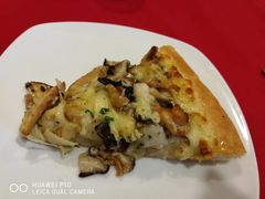 -必胜客(WOW中心城店)