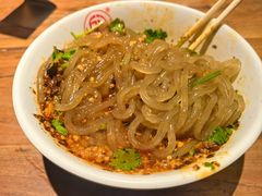 -万记麻辣烫国展总店