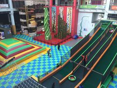 -蒙特利亲子乐园