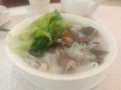 -麒麟山景大酒店岭南汇海鲜酒家(沙井店)