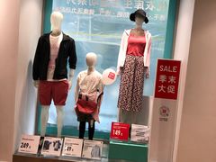 -优衣库(哈尔滨中央大街店)