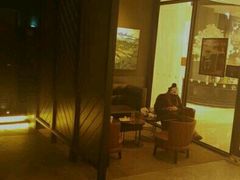 -星巴克臻选(南京金茂览秀城店)
