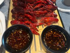 -肥肥虾庄·金牌油焖大虾(东湖欢乐谷店)