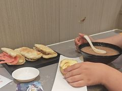 -高玛纳驴肉火烧(一世界店)