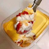 【馅中馅蛋黄酥】一盒四个，一个70克